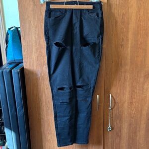 Fashion Nova Black Cargo Jeans
